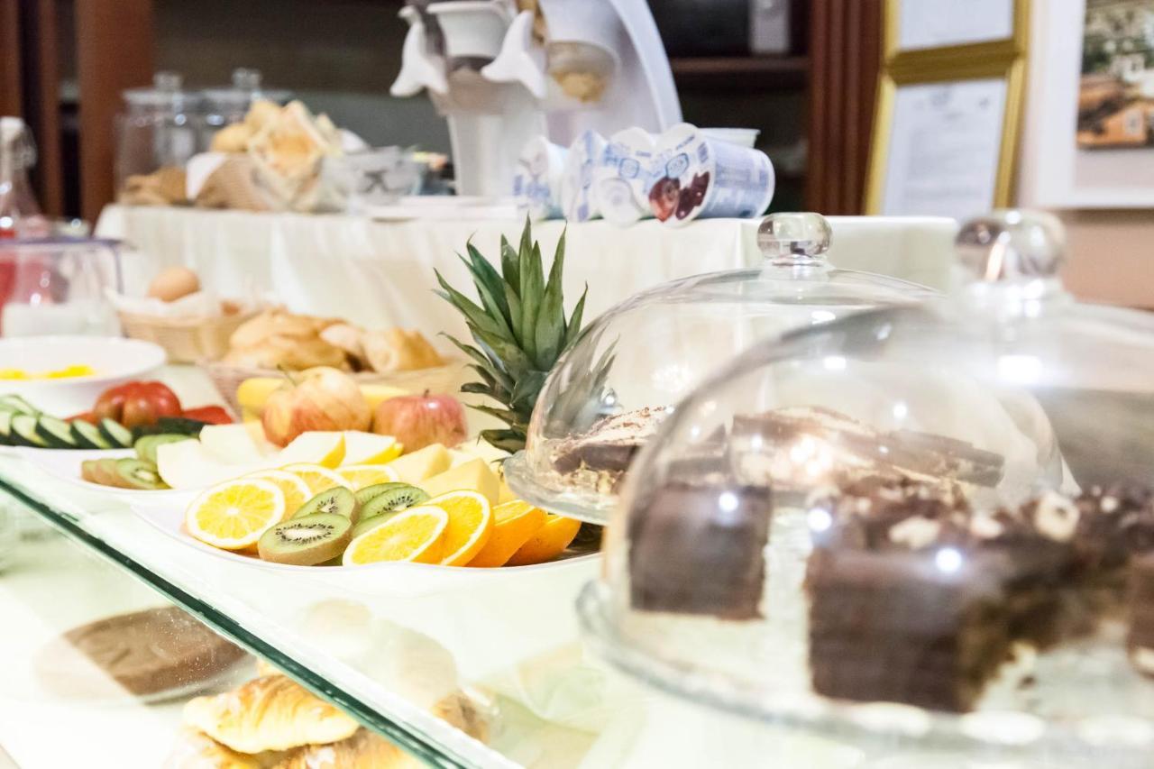 Suite Dal Conte Rome Exterior photo